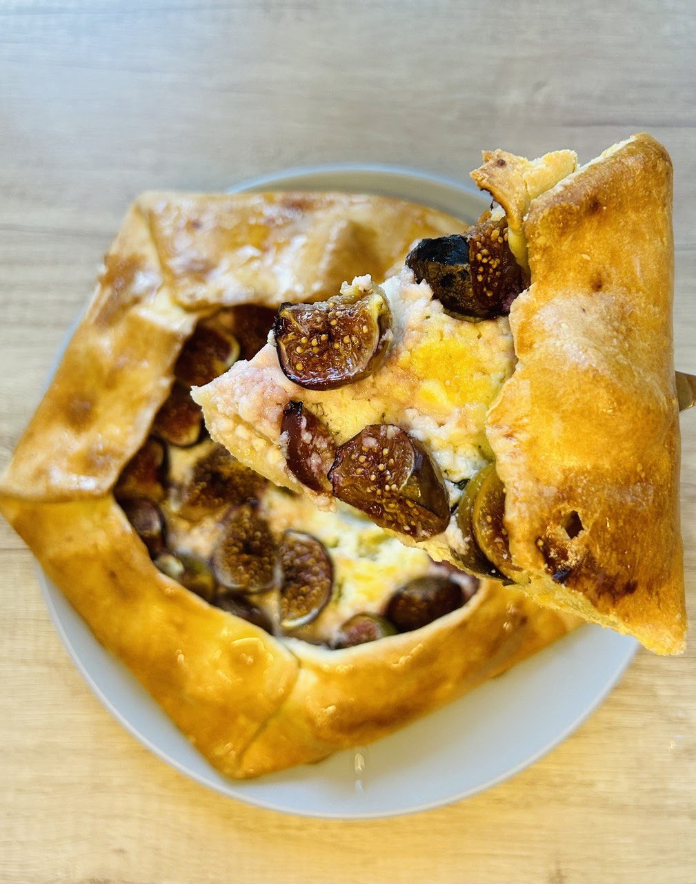 Galetă cu Brânză Feta și Smochine 🍇🧀