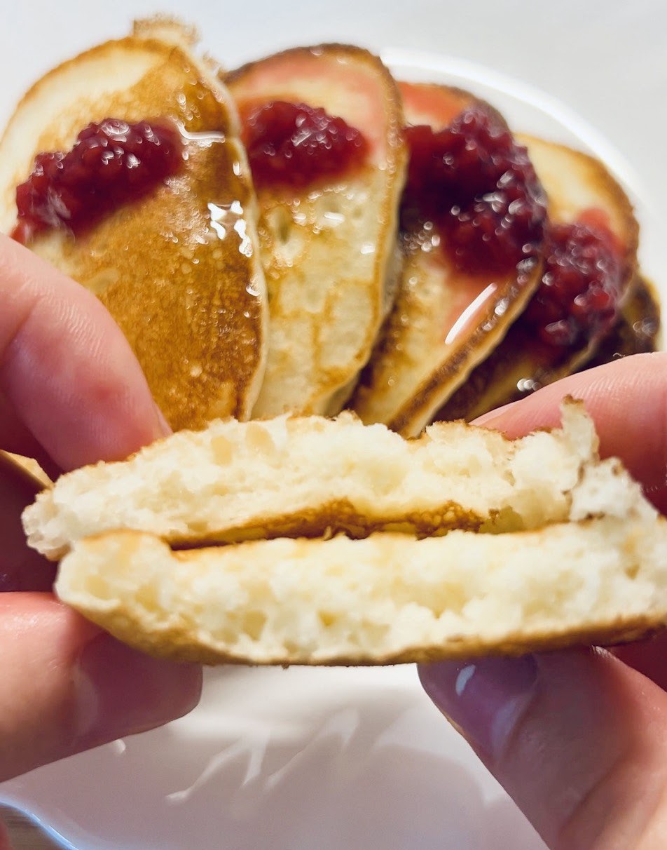 Rețetă Simplă de Oladi – Clătite Pufoase și Delicioase